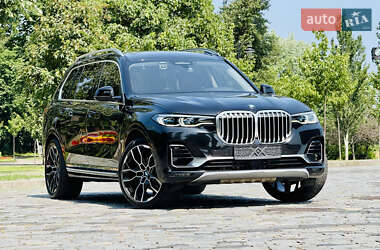 Внедорожник / Кроссовер BMW X7 2019 в 