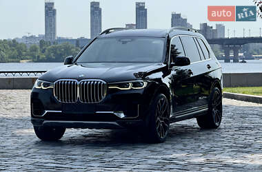 Внедорожник / Кроссовер BMW X7 2019 в 