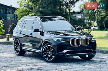 Внедорожник / Кроссовер BMW X7 2019 в 