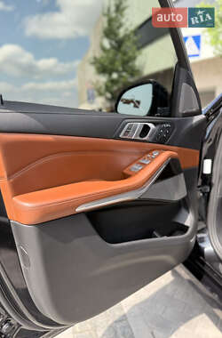 Внедорожник / Кроссовер BMW X7 2019 в 