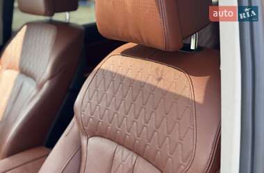 Внедорожник / Кроссовер BMW X7 2019 в 
