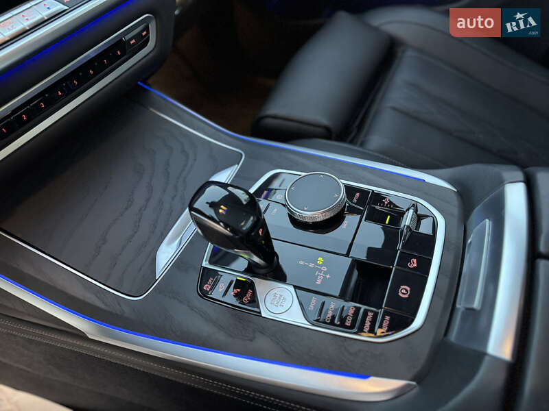 Позашляховик / Кросовер BMW X7 2019 в Києві