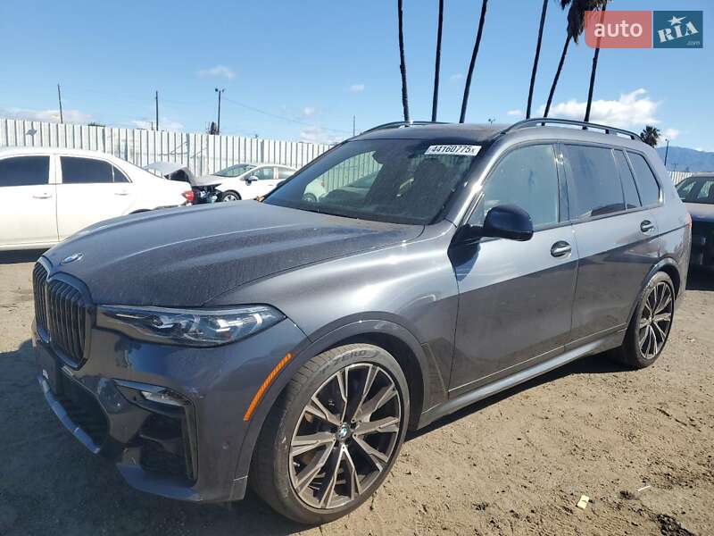 BMW X7 2021