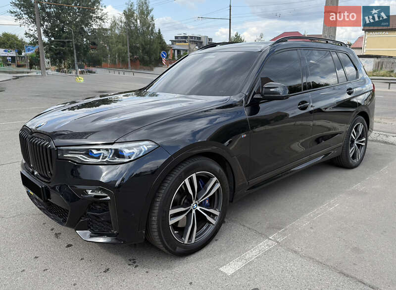BMW X7 2021
