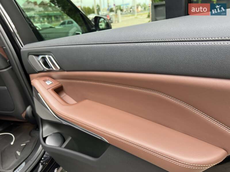 Внедорожник / Кроссовер BMW X7 2020 в Киеве