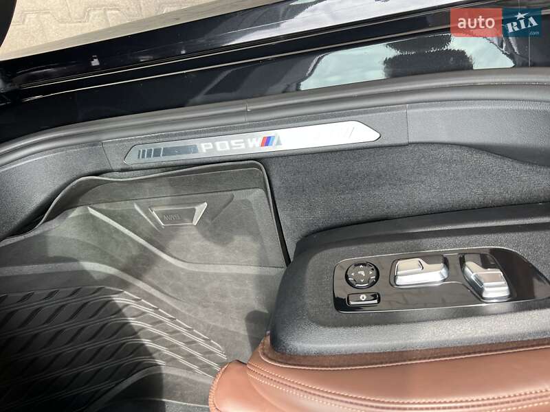 Внедорожник / Кроссовер BMW X7 2020 в Киеве