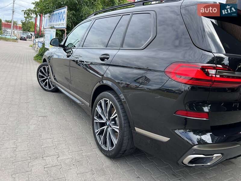 Внедорожник / Кроссовер BMW X7 2020 в Киеве
