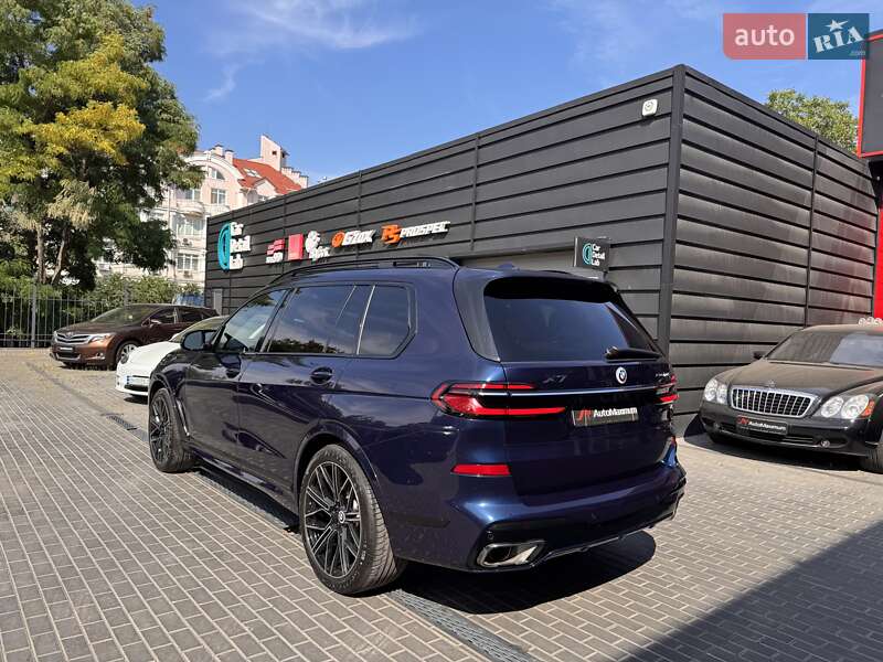 Внедорожник / Кроссовер BMW X7 2022 в Одессе