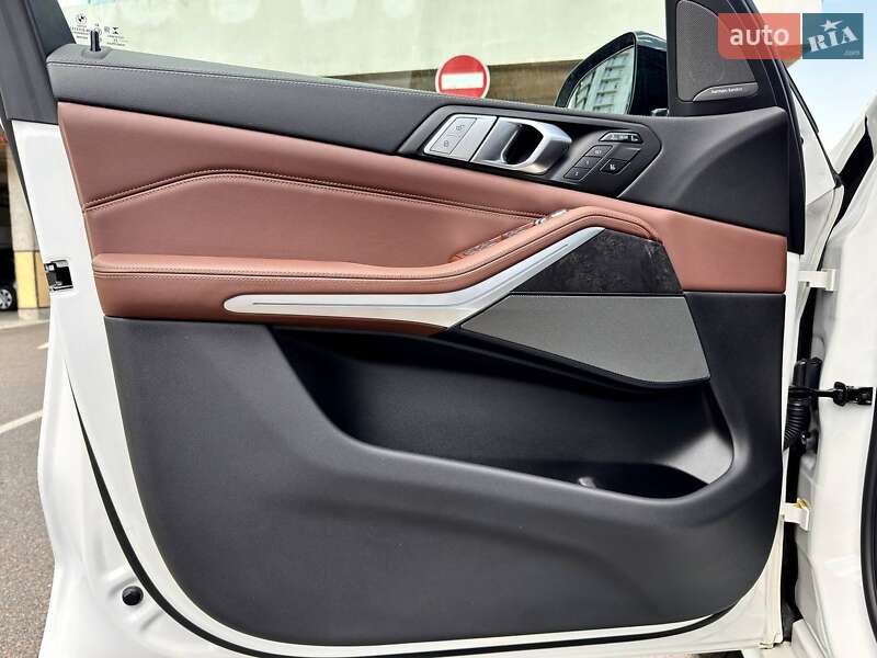 Позашляховик / Кросовер BMW X7 2022 в Києві