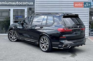 Внедорожник / Кроссовер BMW X7 2022 в 