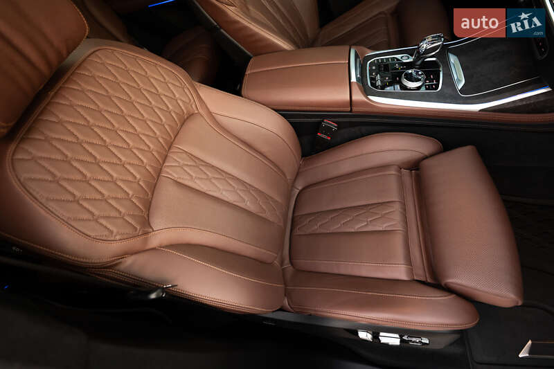 Внедорожник / Кроссовер BMW X7 2019 в Хмельницком
