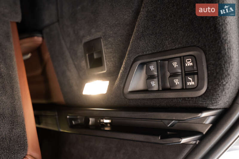 Внедорожник / Кроссовер BMW X7 2019 в Хмельницком