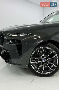 Внедорожник / Кроссовер BMW X7 2024 в 