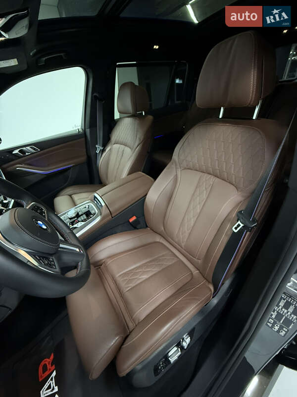 Внедорожник / Кроссовер BMW X7 2024 в Одессе