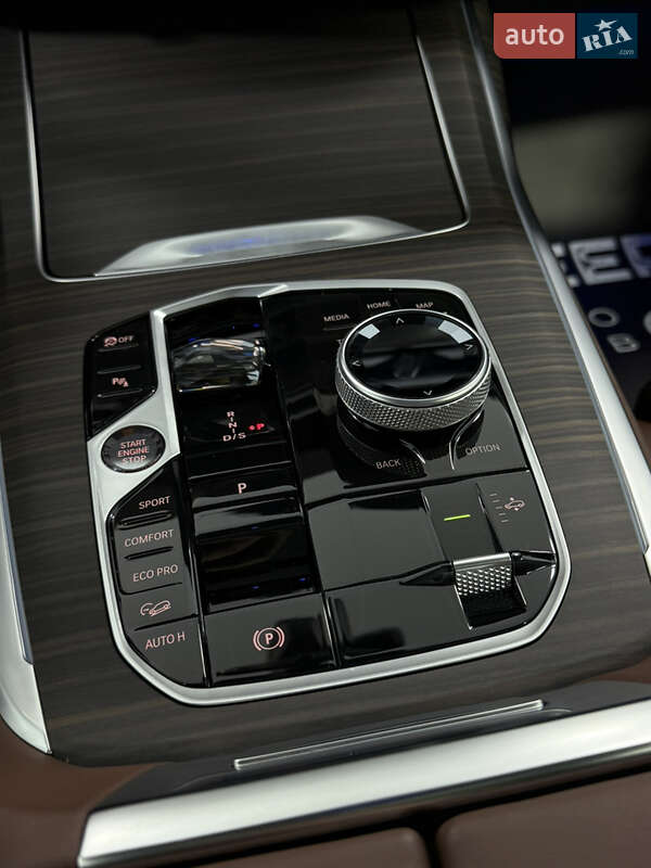 Внедорожник / Кроссовер BMW X7 2024 в Одессе