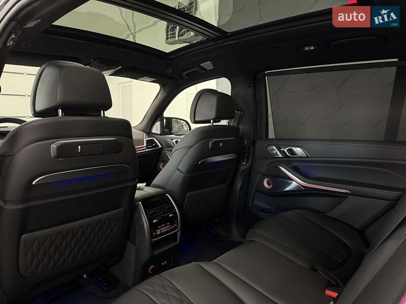 Внедорожник / Кроссовер BMW X7 2025 в Тернополе