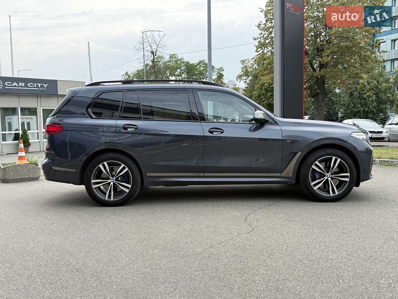 Внедорожник / Кроссовер BMW X7 2022 в Киеве