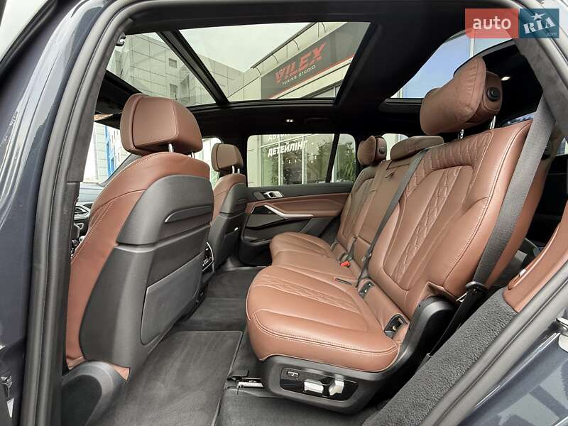 Внедорожник / Кроссовер BMW X7 2022 в Киеве