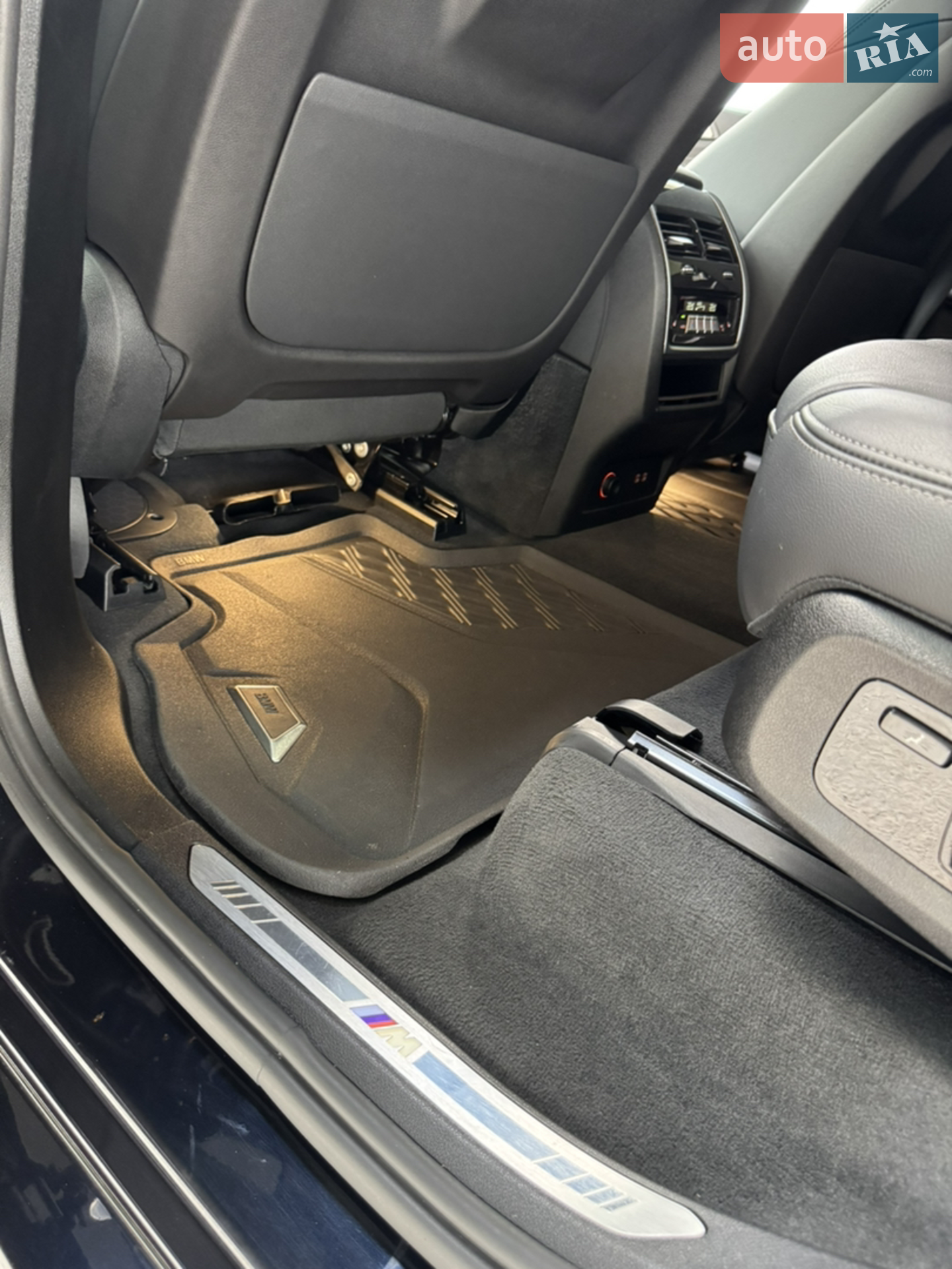 2022 BMW X7 - мініатюра 47