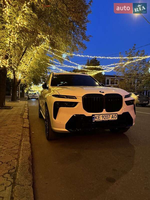 Внедорожник / Кроссовер BMW X7 2023 в Кривом Роге