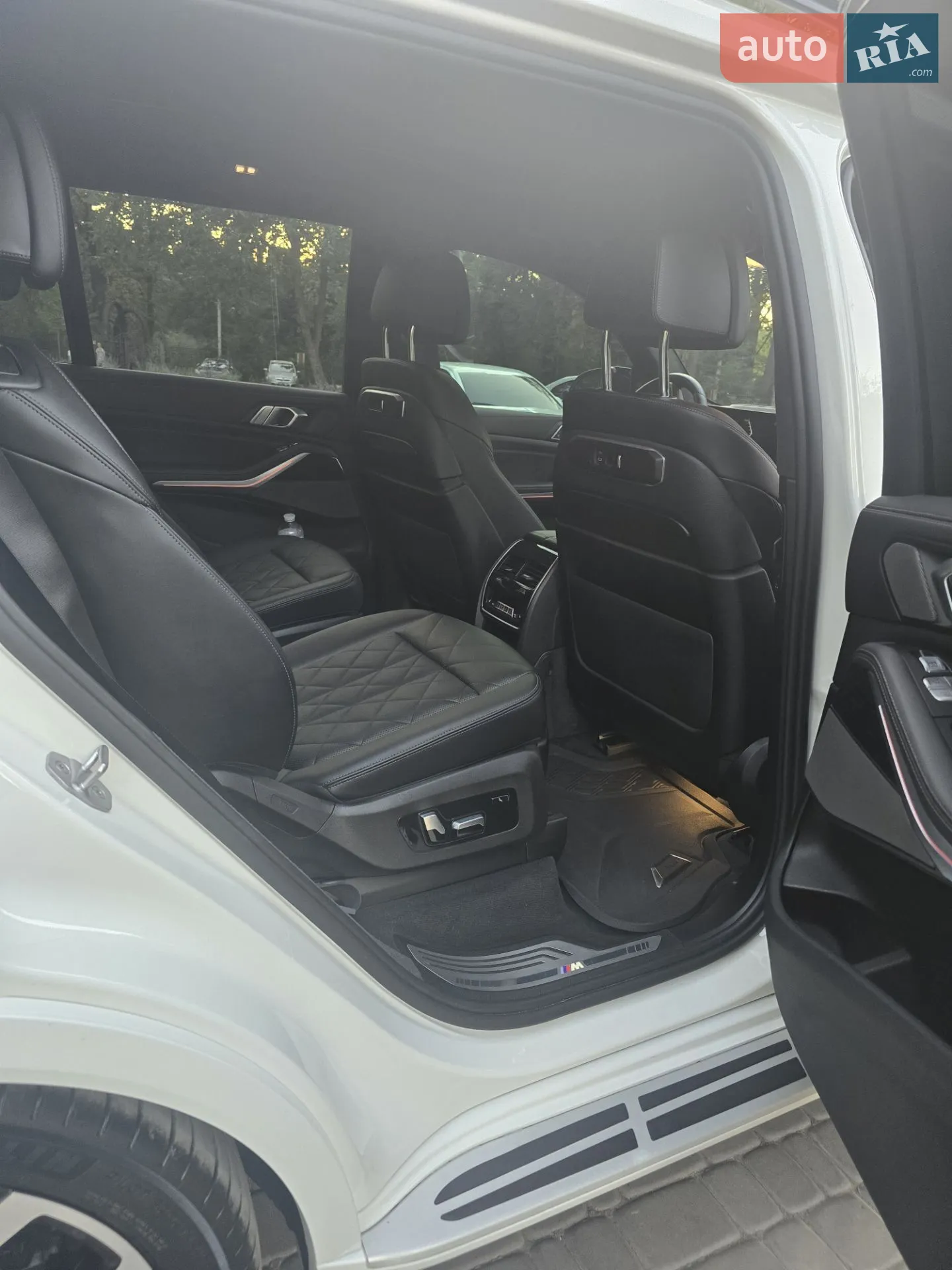 2023 BMW X7 - мініатюра 38