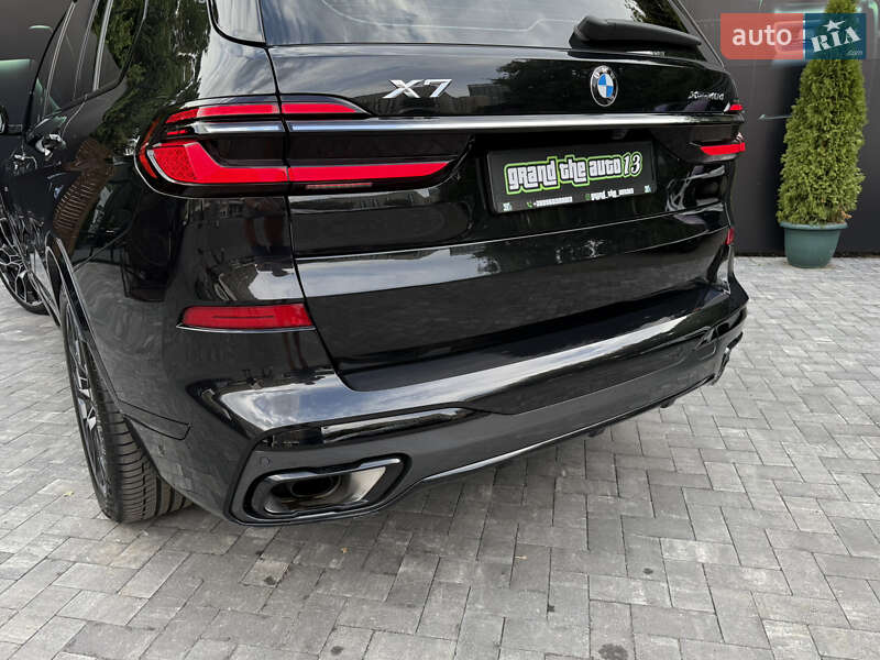 Внедорожник / Кроссовер BMW X7 2022 в Киеве