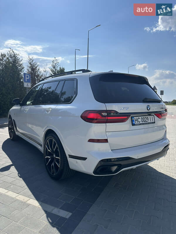 Внедорожник / Кроссовер BMW X7 2022 в Городке