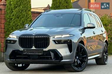 Внедорожник / Кроссовер BMW X7 2023 в Ровно
