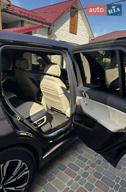 Внедорожник / Кроссовер BMW X7 2019 в 