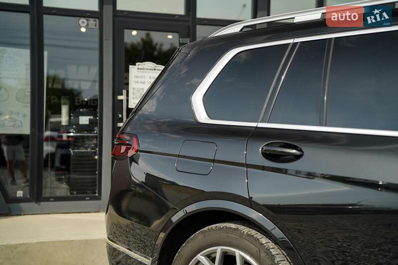 Позашляховик / Кросовер BMW X7 2022 в Чернівцях