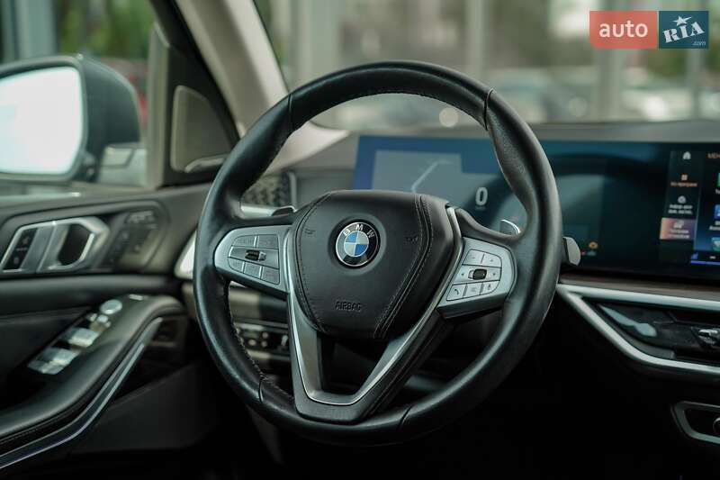 Позашляховик / Кросовер BMW X7 2022 в Чернівцях