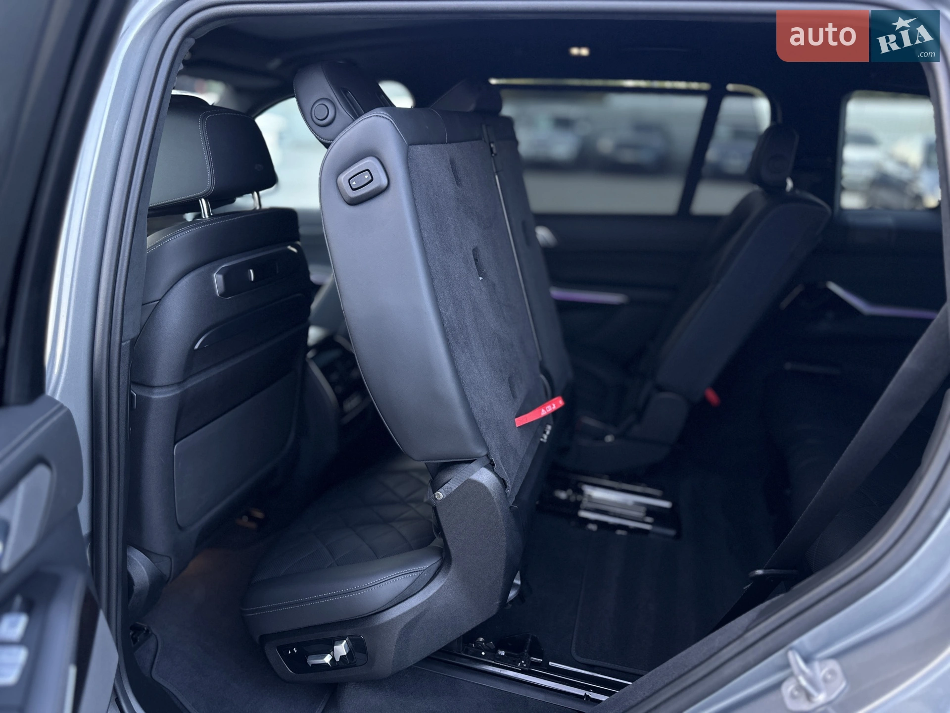 2024 BMW X7 - мініатюра 26