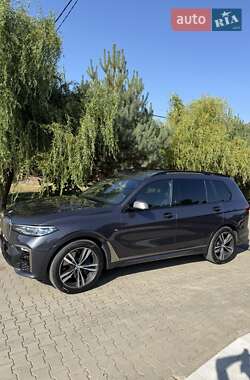 Позашляховик / Кросовер BMW X7 2020 в 