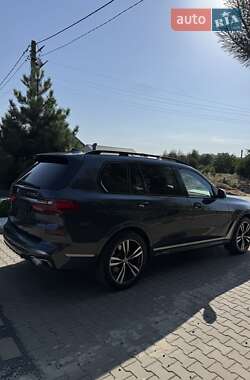 Позашляховик / Кросовер BMW X7 2020 в 