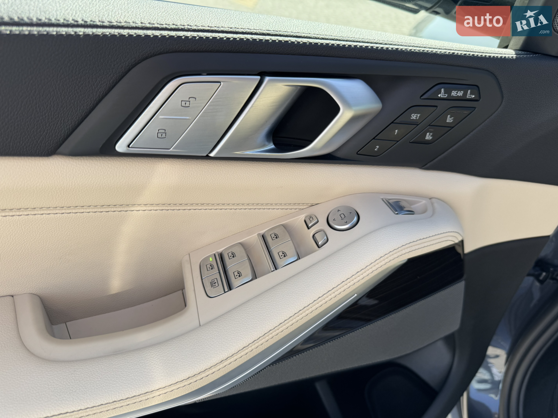 2021 BMW X7 - мініатюра 17