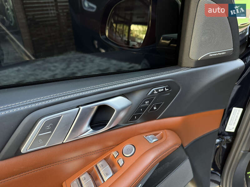 Внедорожник / Кроссовер BMW X7 2020 в Киеве