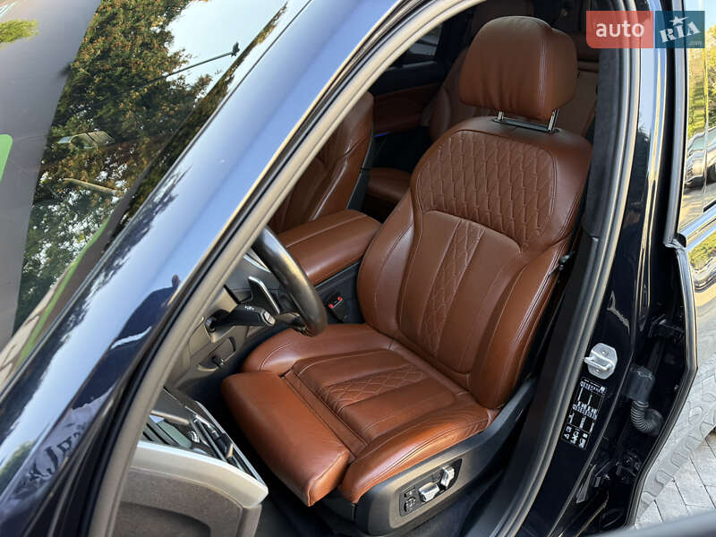 Внедорожник / Кроссовер BMW X7 2020 в Киеве