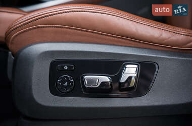 Внедорожник / Кроссовер BMW X7 2023 в 