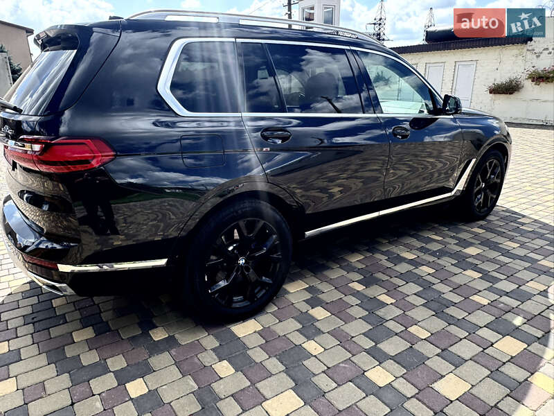 Внедорожник / Кроссовер BMW X7 2020 в Днепре