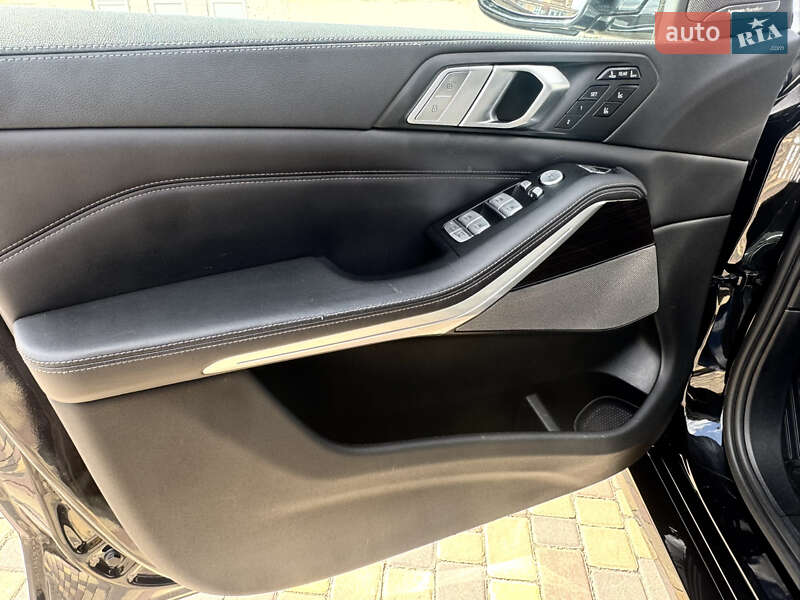 Внедорожник / Кроссовер BMW X7 2020 в Днепре