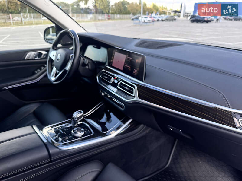 Внедорожник / Кроссовер BMW X7 2020 в Днепре
