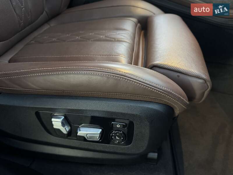 Позашляховик / Кросовер BMW X7 2020 в Тернополі