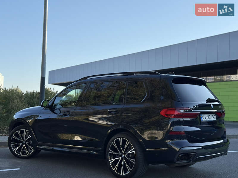 Внедорожник / Кроссовер BMW X7 2021 в Киеве