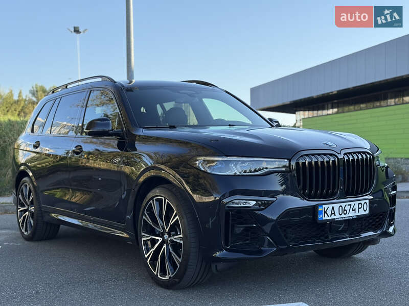 Внедорожник / Кроссовер BMW X7 2021 в Киеве