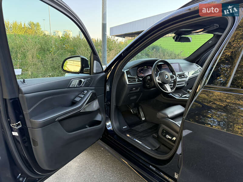 Внедорожник / Кроссовер BMW X7 2021 в Киеве