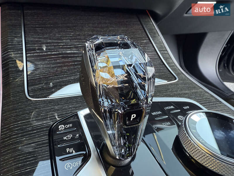 Внедорожник / Кроссовер BMW X7 2021 в Киеве