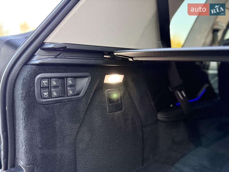 Внедорожник / Кроссовер BMW X7 2020 в Днепре