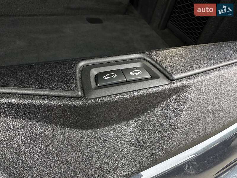Внедорожник / Кроссовер BMW X7 2020 в Киеве