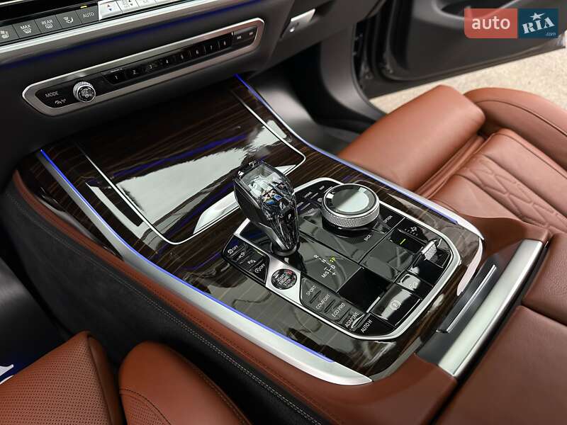 Внедорожник / Кроссовер BMW X7 2020 в Киеве