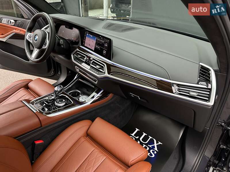 Внедорожник / Кроссовер BMW X7 2020 в Киеве